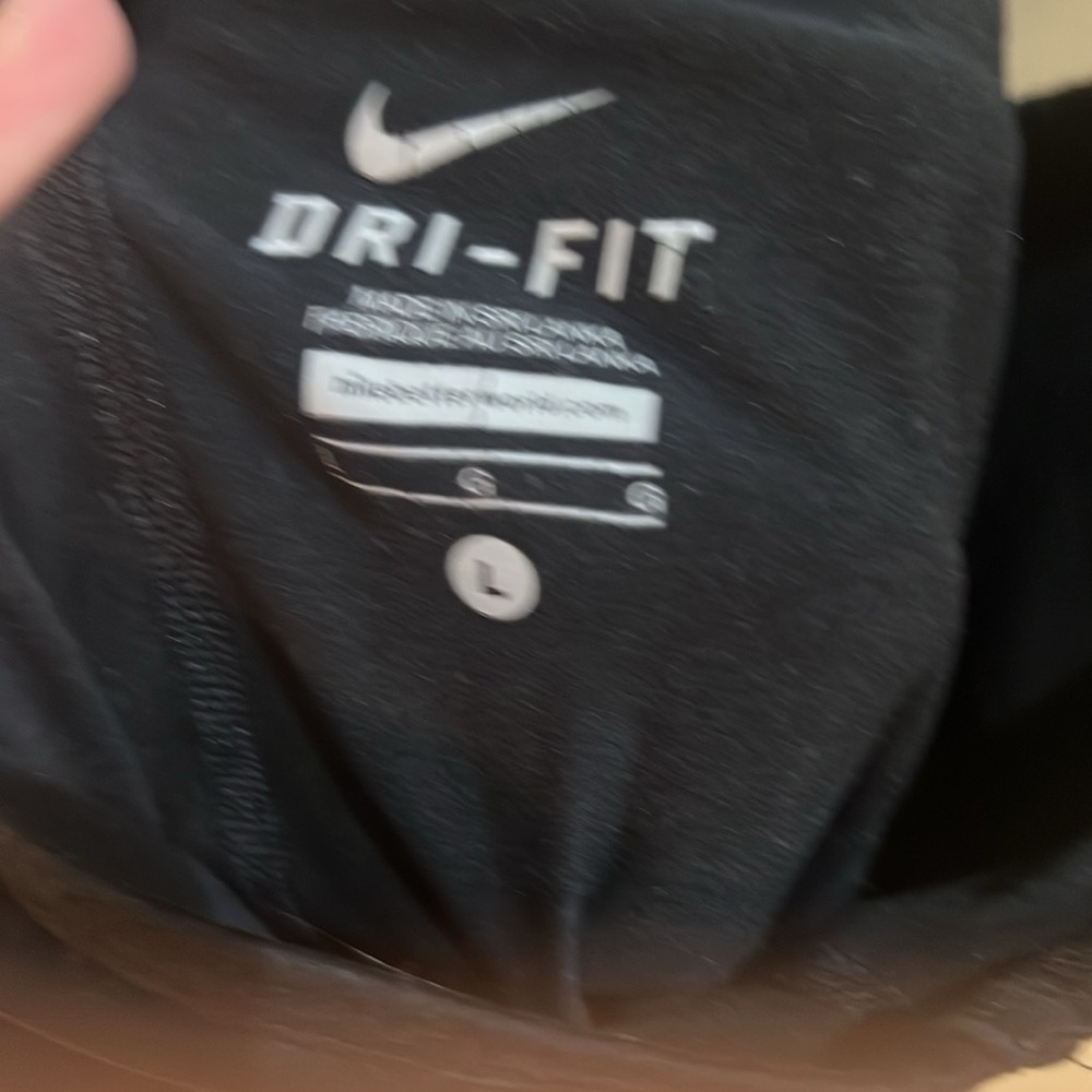 Women’s Nike Tanktop - Picture 3 of 3